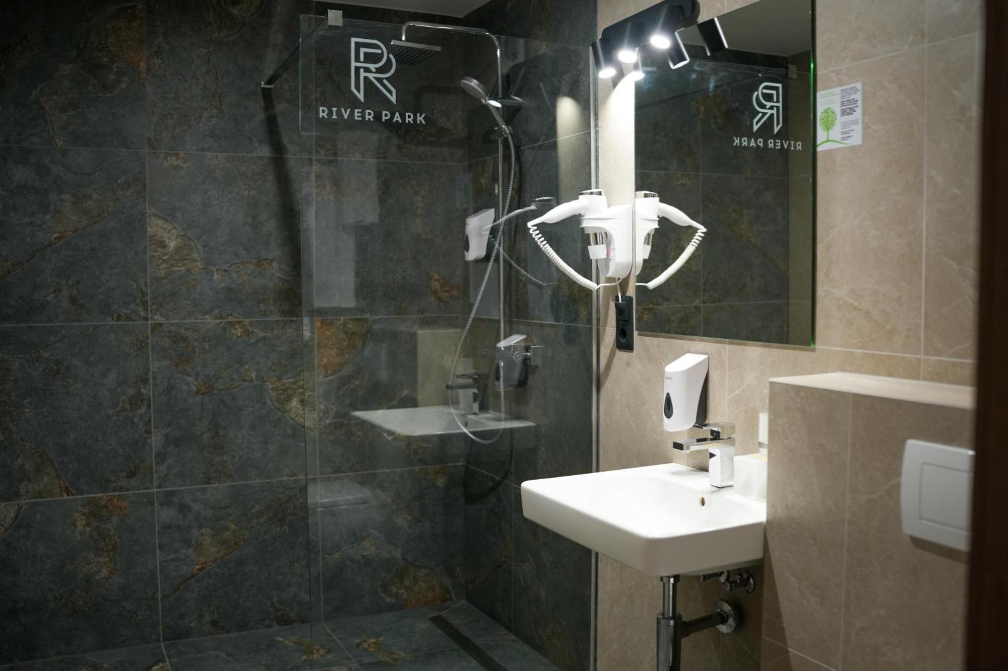 Optima Collection River Park Hotel *